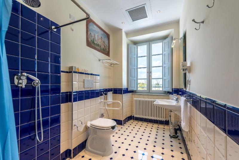 Double or Twin Room - Disability Access image 2
