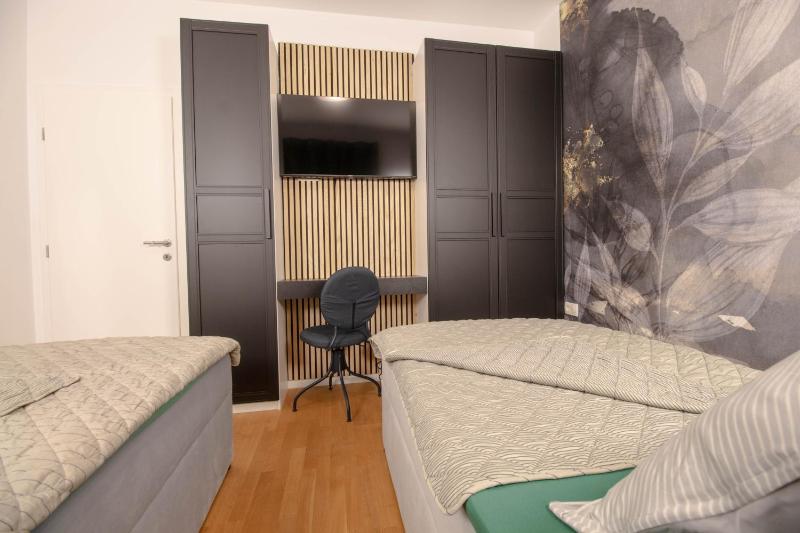 Geek Penthouse - image 11