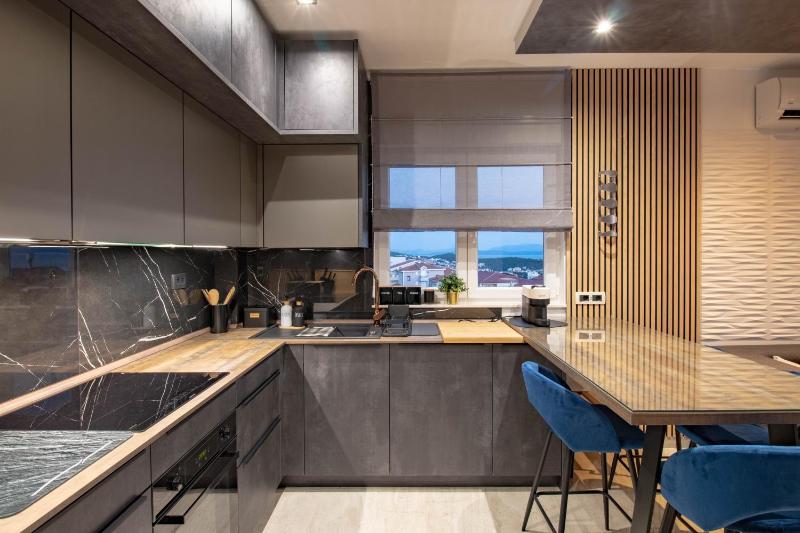 Geek Penthouse - image 14