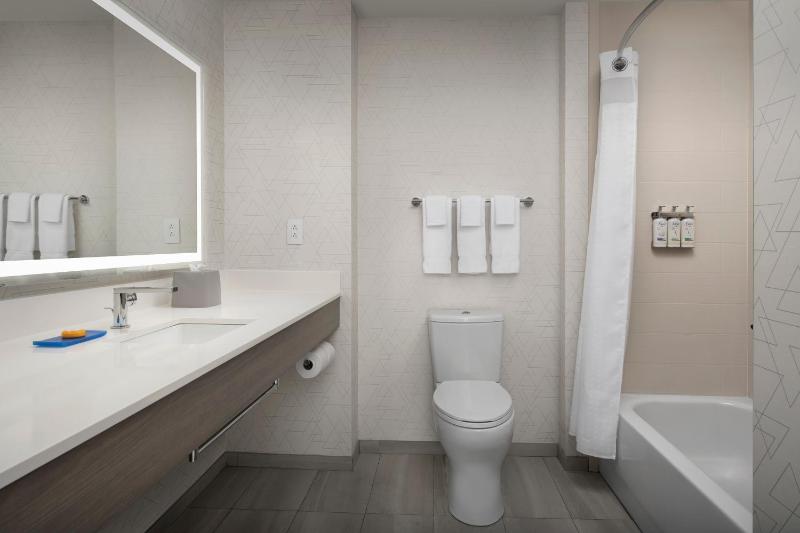 Standard Room image 3