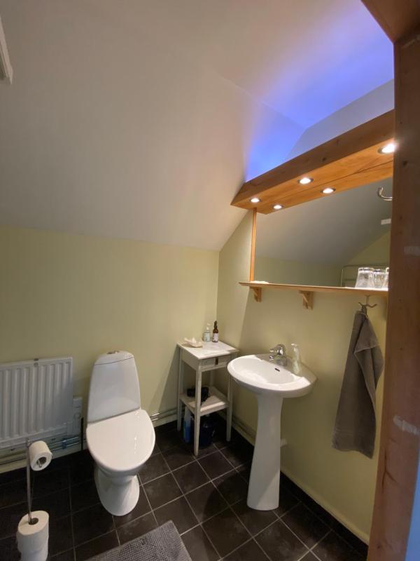 Double Room with Private Bathroom image 2