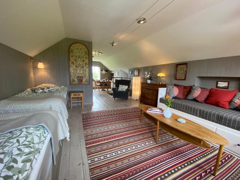 Double Room with Private Bathroom image 4