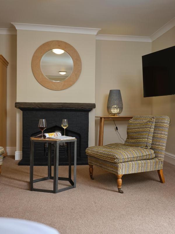 Suite with River View image 3