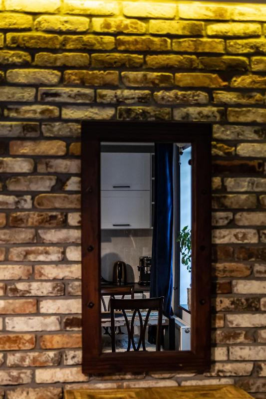 One-Bedroom Apartment image 3