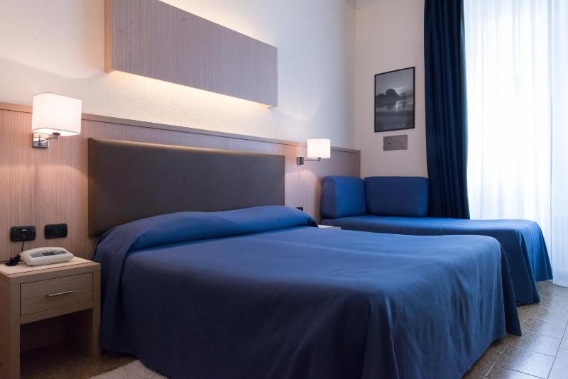 Triple Room image 3