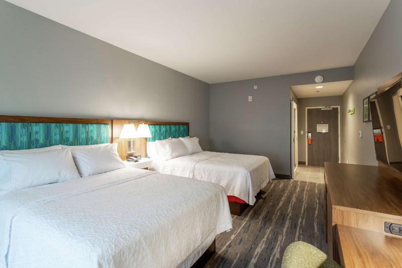 Queen Room with Two Queen Beds image 1