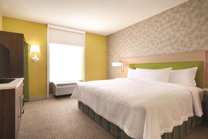 King Suite - Hearing Access/Non-Smoking image 4