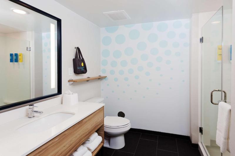 King Room image 2