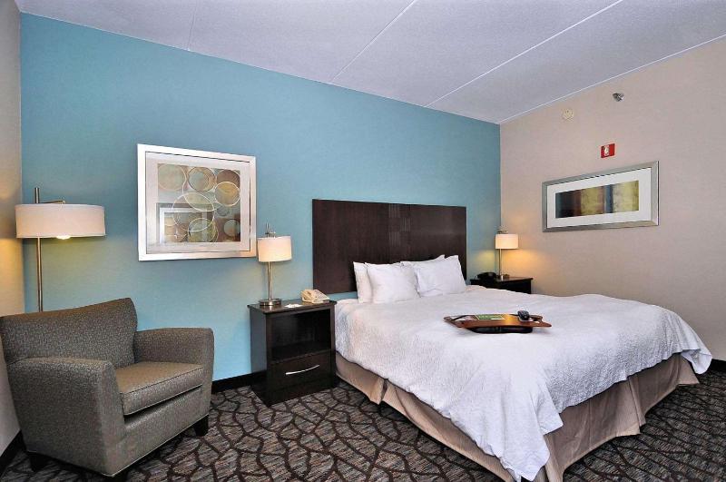 King Room - Mobility Access/Non-Smoking image 1