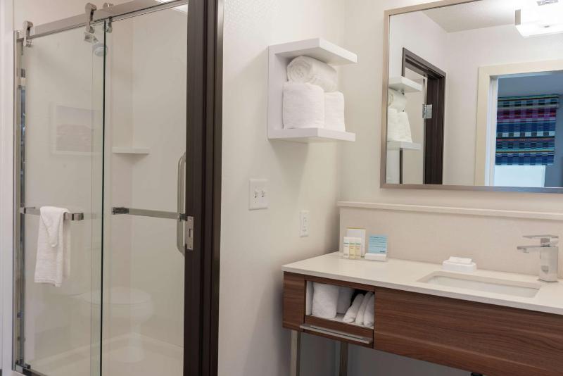 King Studio Suite - Non-Smoking image 2