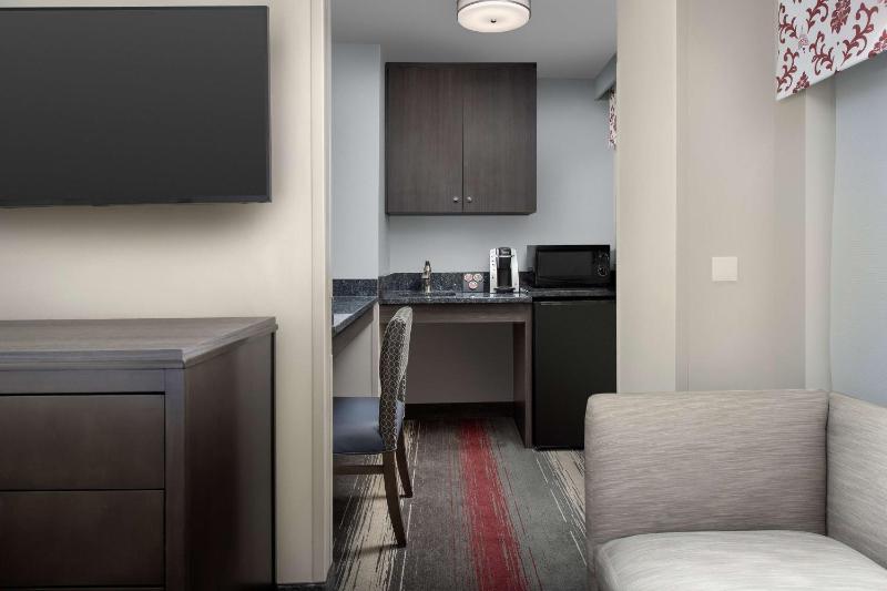 West End Washington DC Tapestry Collection by Hilton - image 7