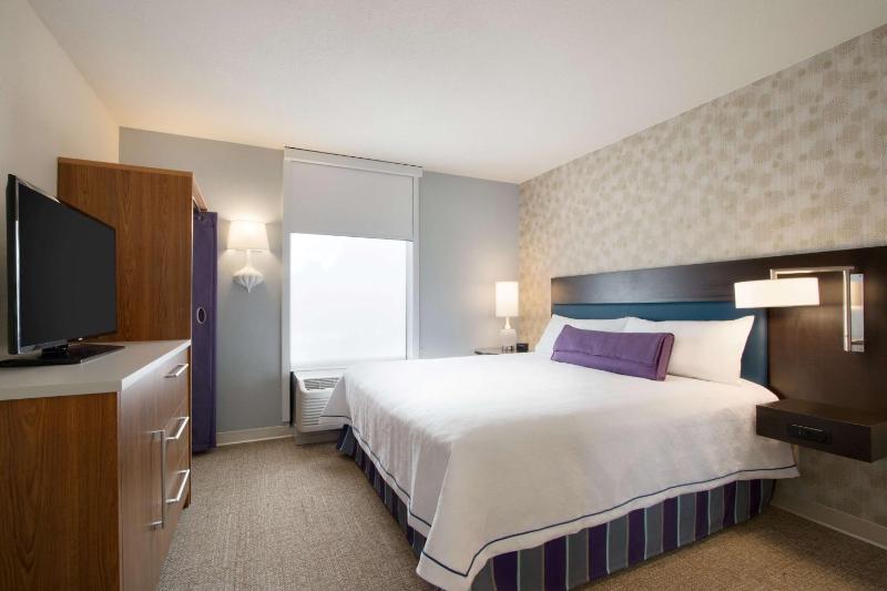 One-Bedroom King Suite - Non-Smoking image 4