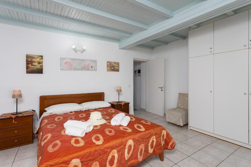 Fotini - image 7
