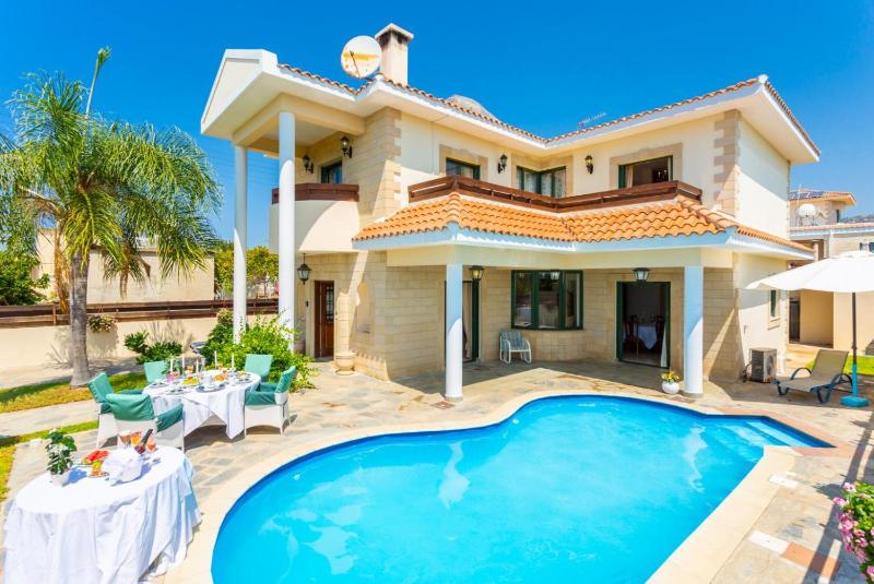  Villa with Private Pool image 1