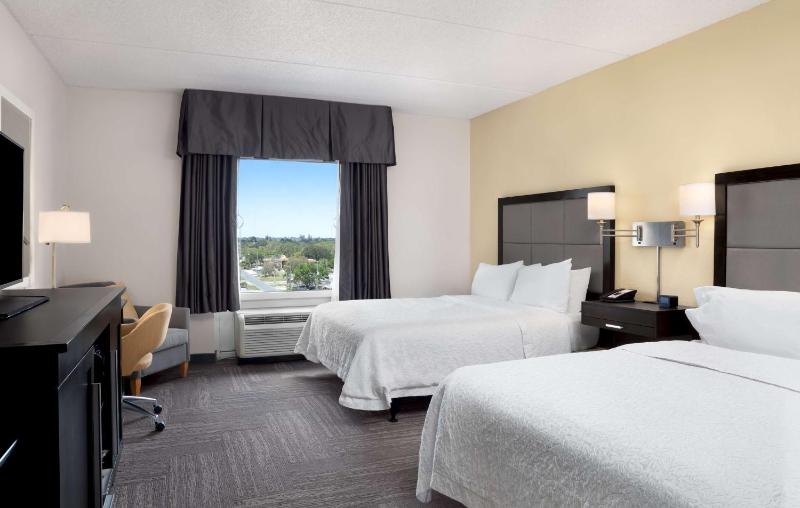 Hampton Inn Hallandale Beach-Aventura - image 6