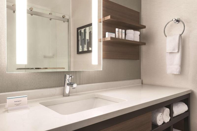 King Room image 2