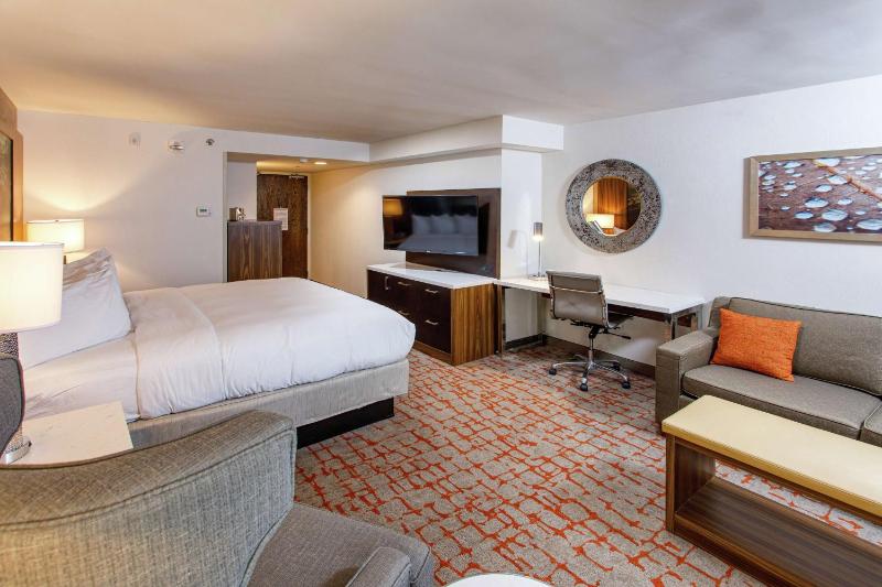 King Room image 4