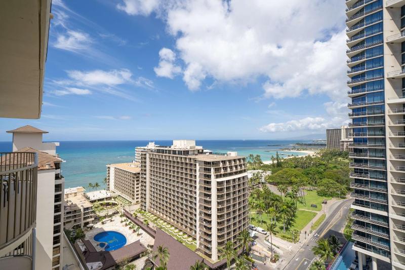 King Suite with Ocean View image 3