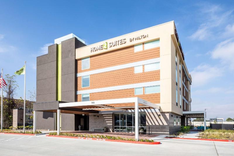 Home2 Suites by Hilton Houston IAH Airport Beltway 8 - image 1