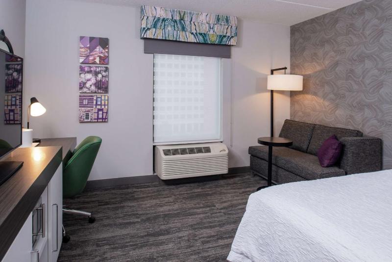 King Room image 4