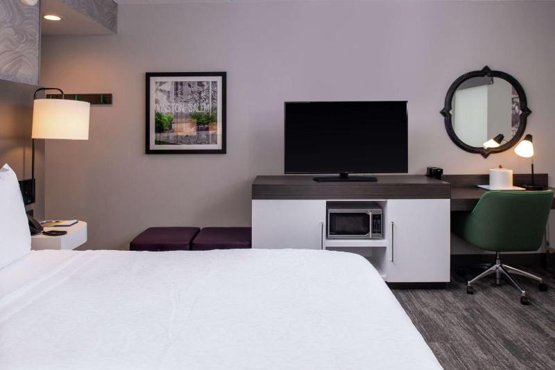 King Room image 2