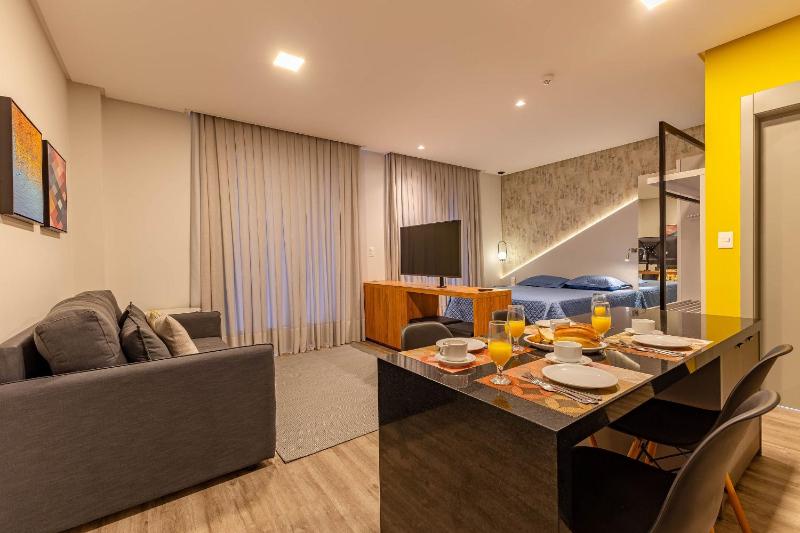 Confortável Loft em Condomínio com Piscina - image 14