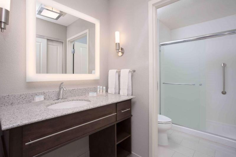 King Studio Suite - Non-Smoking image 2