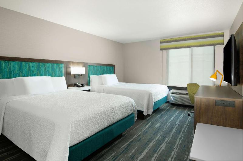 One-Bedroom Queen Suite - Non-Smoking image 4