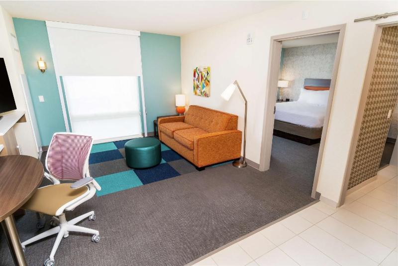One-Bedroom King Suite - Non-Smoking image 1