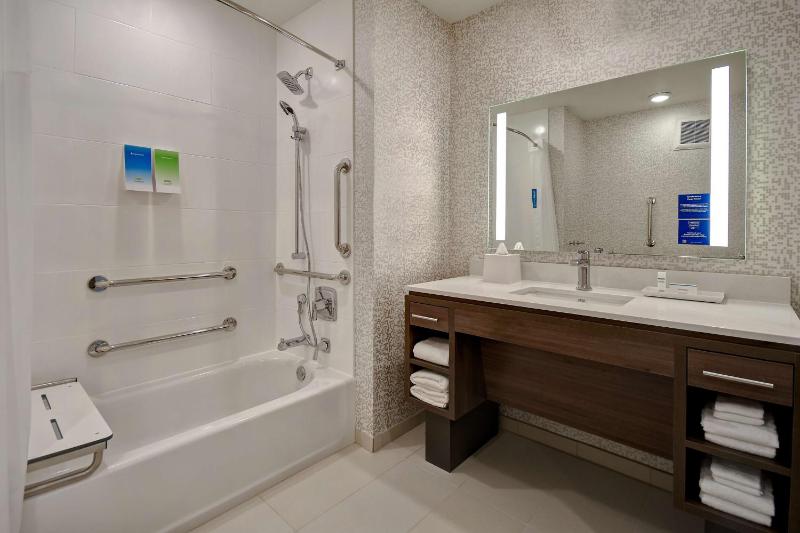 King Studio Suite - Mobility Accessible/Non-Smoking image 2