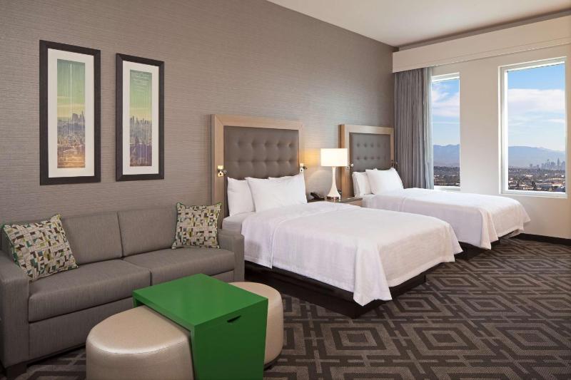 Queen Studio Suite with Two Queen Beds - Non-Smoking image 1