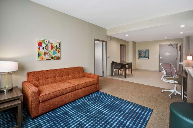 One-Bedroom King Suite - Non-Smoking image 3