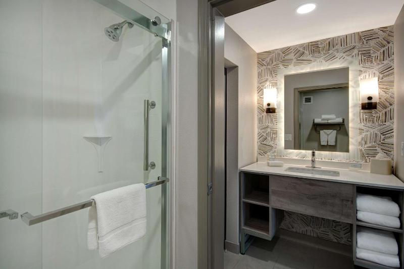 King Studio Suite - Non-Smoking image 2