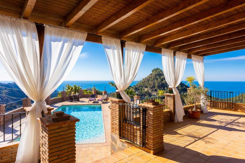 Villa Flores - image 16