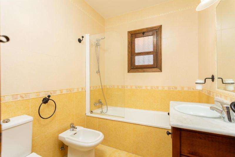 Villa Flores - image 14