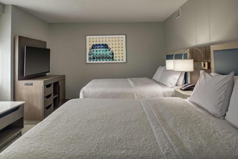 Hampton Inn & Suites Miami-Airport South-Blue Lagoon - image 15