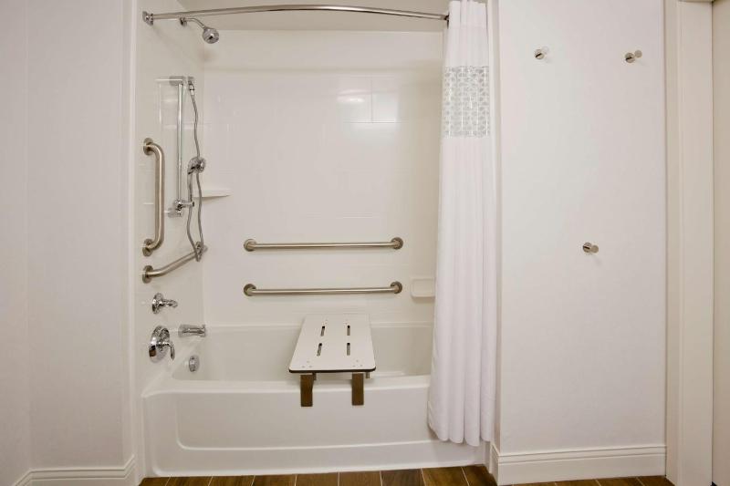 King Room - Mobility Access/Non-Smoking image 2