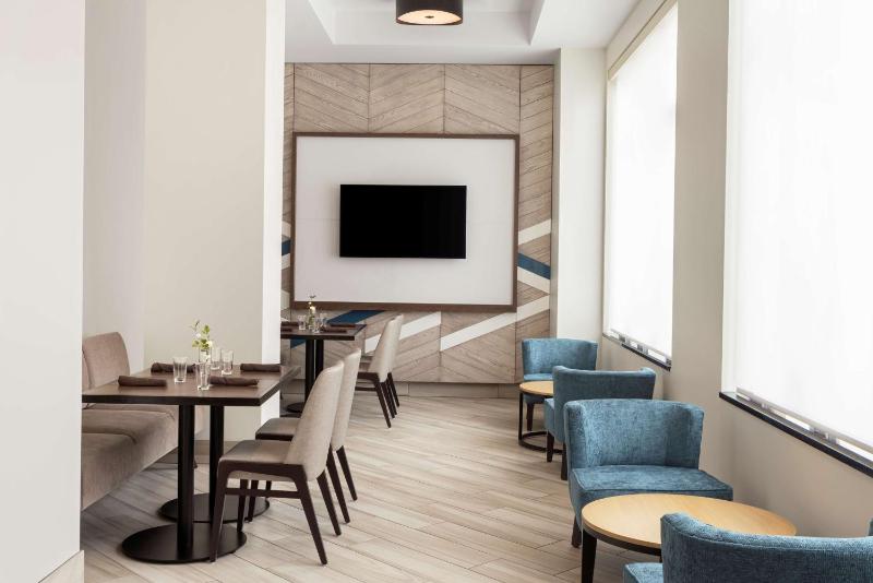Hilton Garden Inn Minneapolis Downtown - image 20