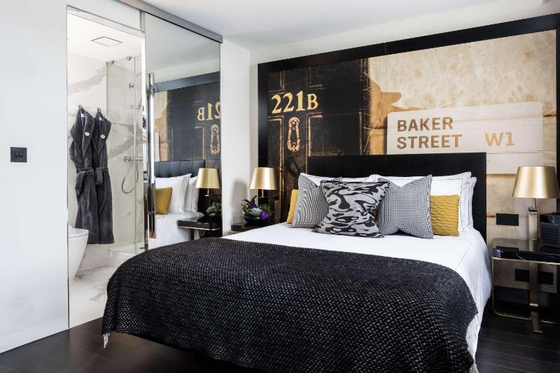 Superior Double Room image 1