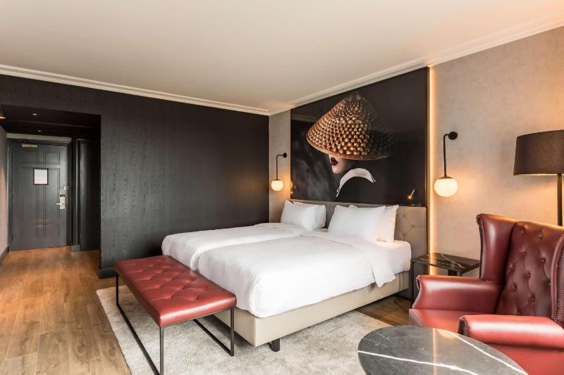 Standard Room image 4