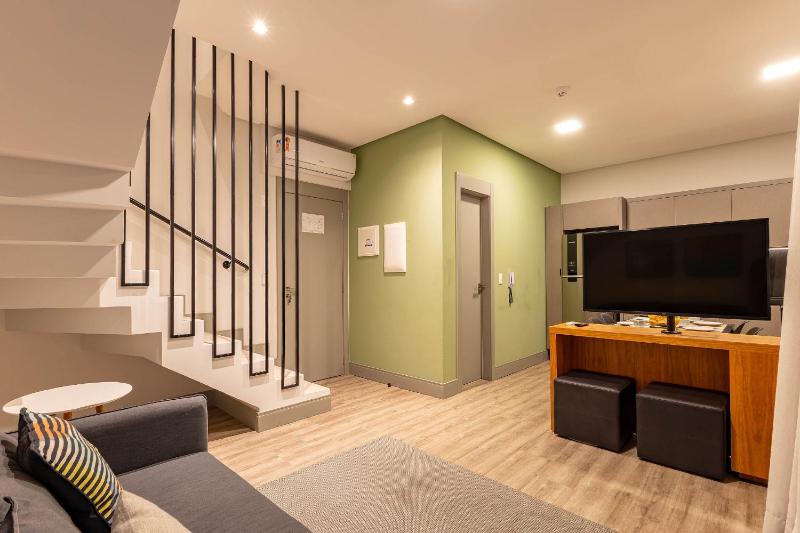 Confortável Loft Duplex em Condomínio com Piscina - image 19