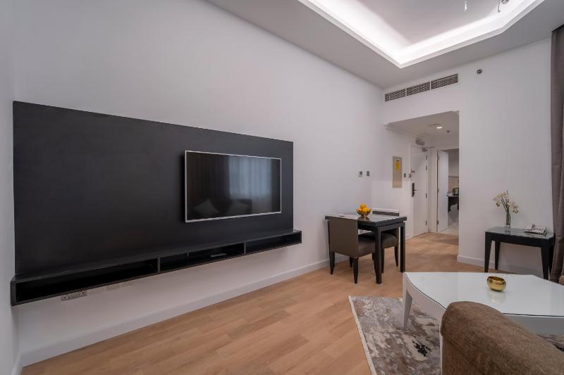 One-Bedroom Apartment image 4