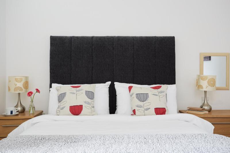 Standard Double Room image 3