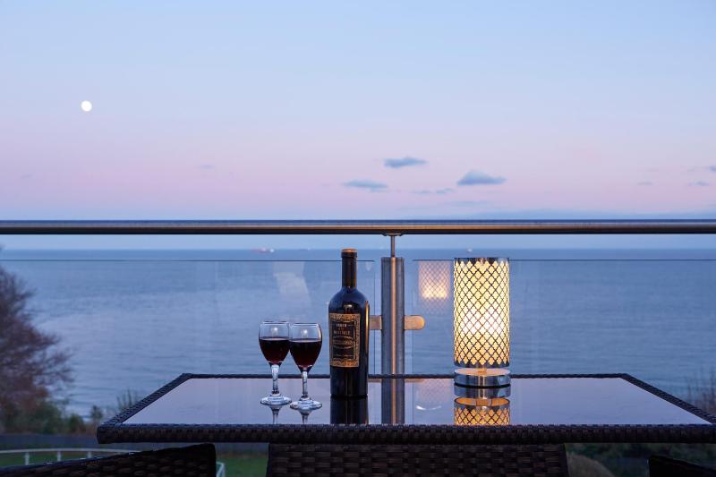 Twin Room with Sea View image 2