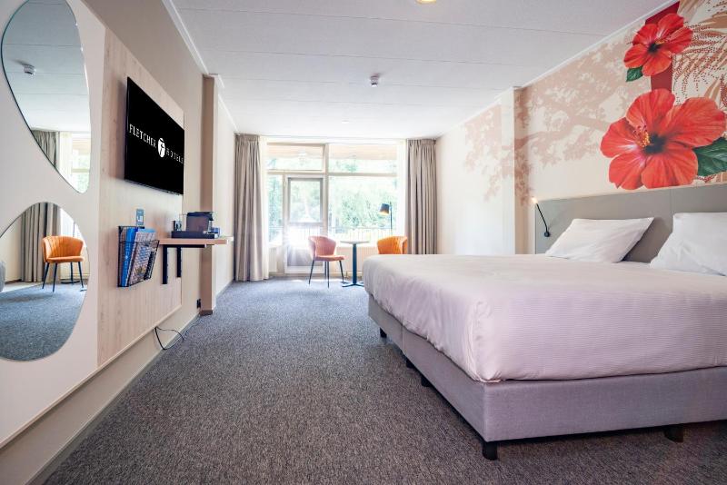 Spacious Standard Double Room with Balcony image 1