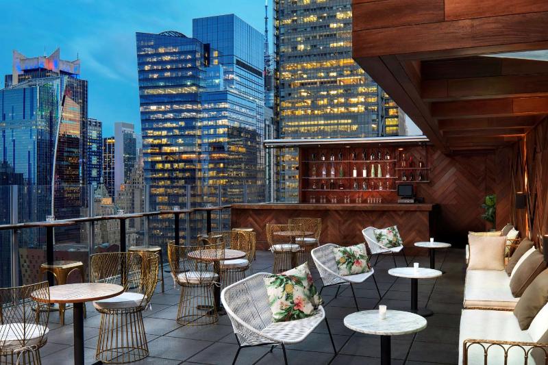 DoubleTree By Hilton New York Times Square West - image 1