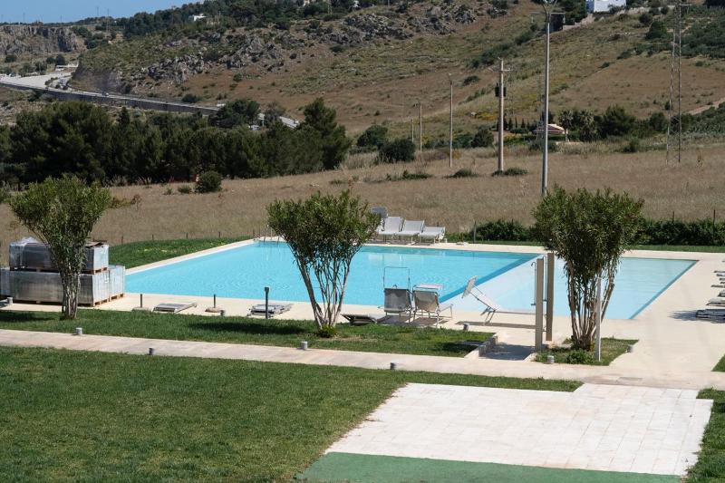 Casa Mirea di Teti con piscina a Macari Images