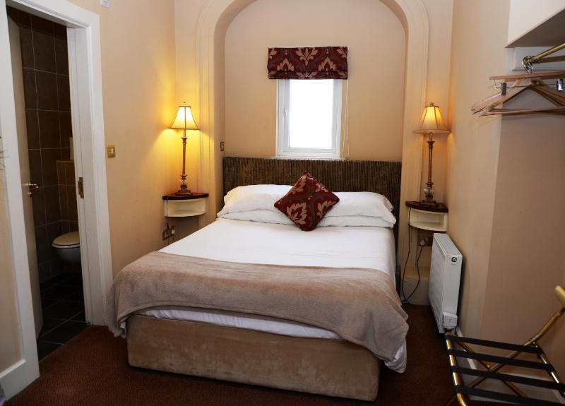 Gabriel House Guesthouse - image 9