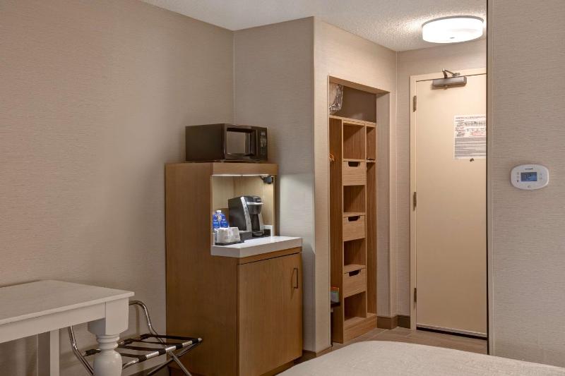 King Room image 4