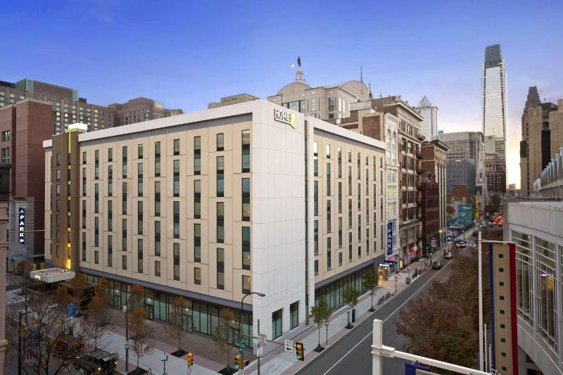 Home2 Suites By Hilton Philadelphia Convention Center - image 1